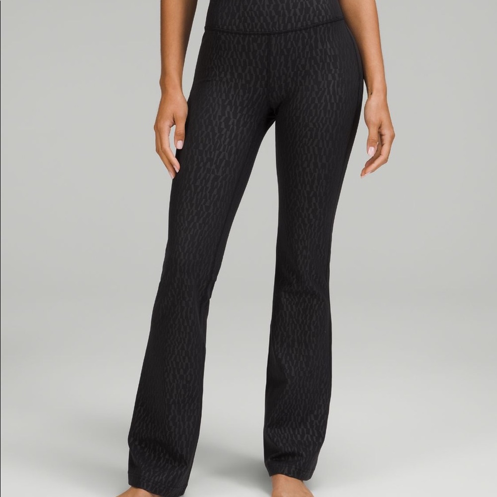 Lululemon groove